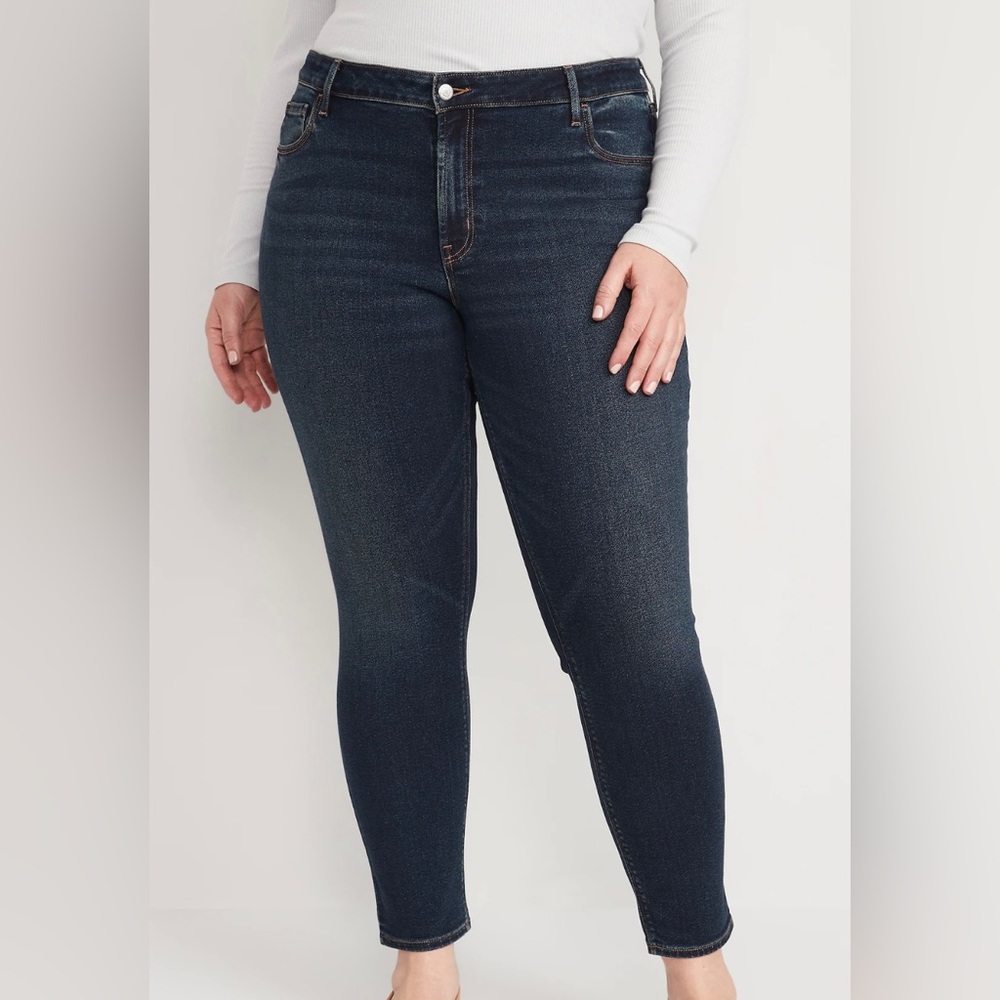 Mid-Rise Rockstar Super-Skinny Jeans